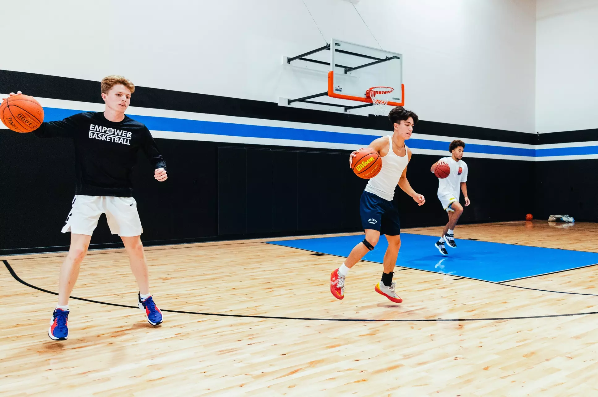 Experience Hoop HQ's Introductory Basketball Class with up to 40% Off in a Warm Indoor Facility - Primary Image