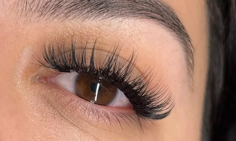 Discover Cowgirl Lash's Full Set Eyelash Extensions: Choose Classic, Hybrid or Volume for up to 33% off - Primary Image