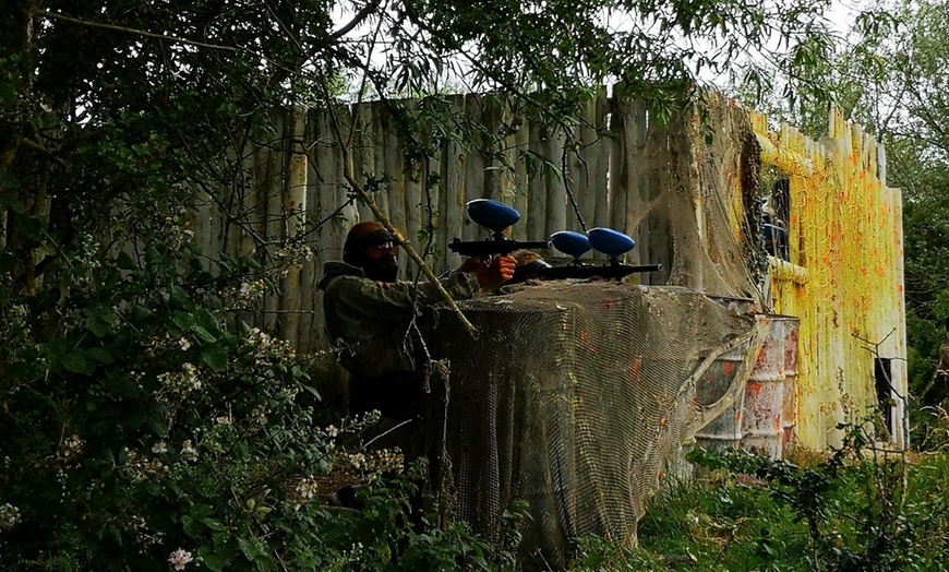 Image 4: Paintball