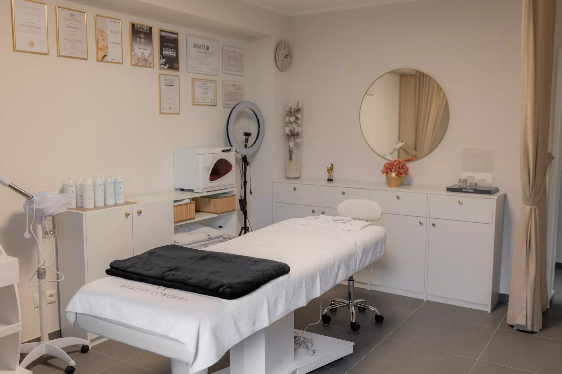 Bis zu 65% Rabatt auf den Fett-/Cellulitereduktion – Markengeschützt (Zerona, Velashape) bei W Beauty Concept - Primary Image