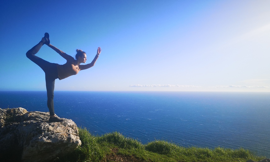 Image 3: 2 cours de yoga sur mesure en visio avec Yoga & Bien-être
