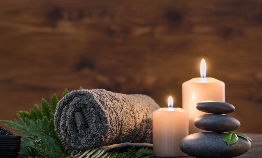 Image 3: One 60- or 90-Min Deep Tissue Massage + Aromatherapy 