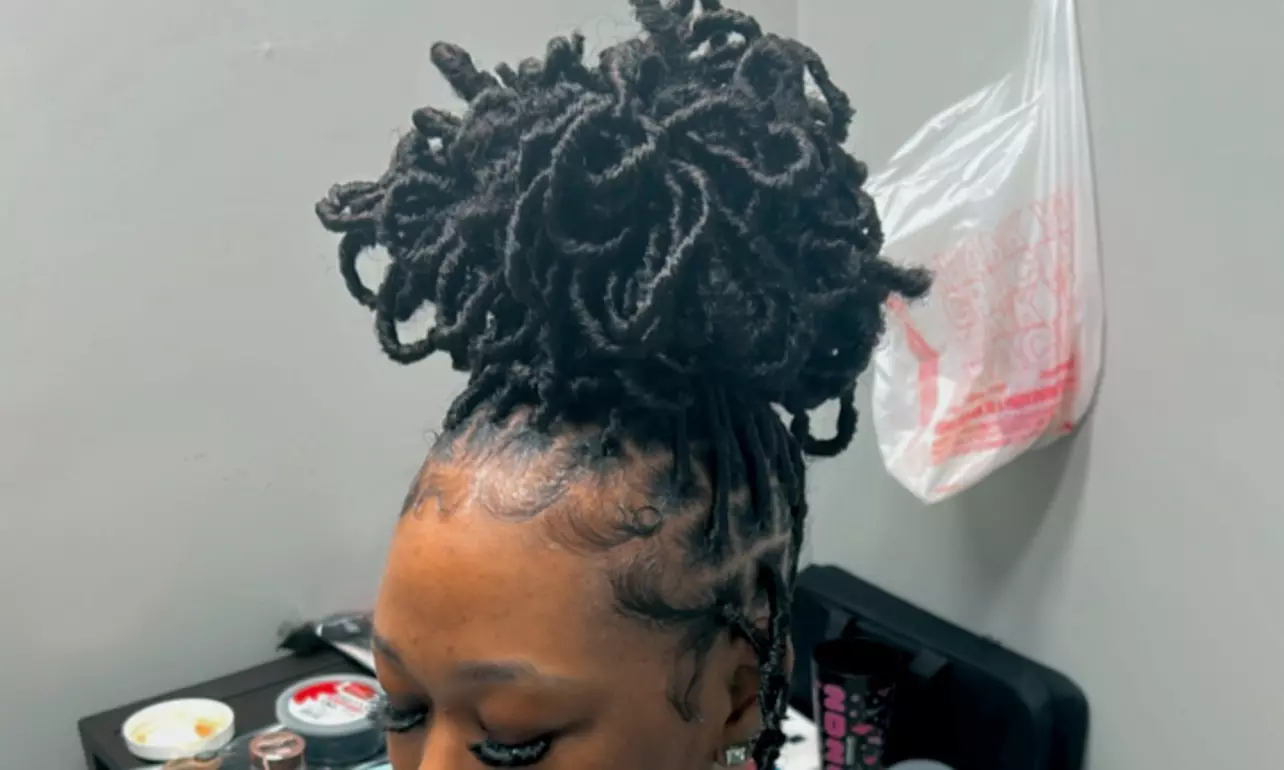 Up to 30% Off on Salon - Hair Braiding at beyondthebraidz - Second Medium