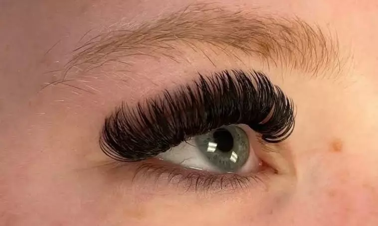 Up to 28% Off on Eyelash Extensions at Lash Vibes - Second Medium