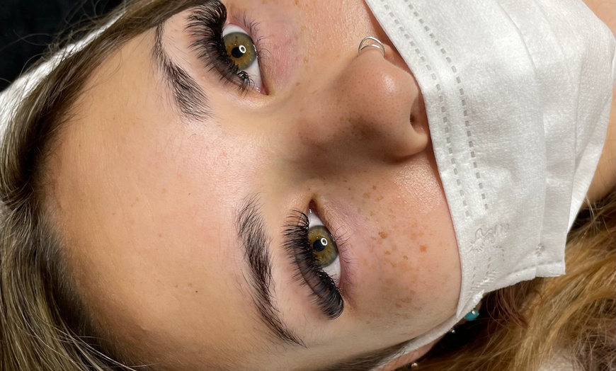 Image 2: Up to 37% Off on Eyelash Extensions at Aluzion Aesthetics Lounge LLC