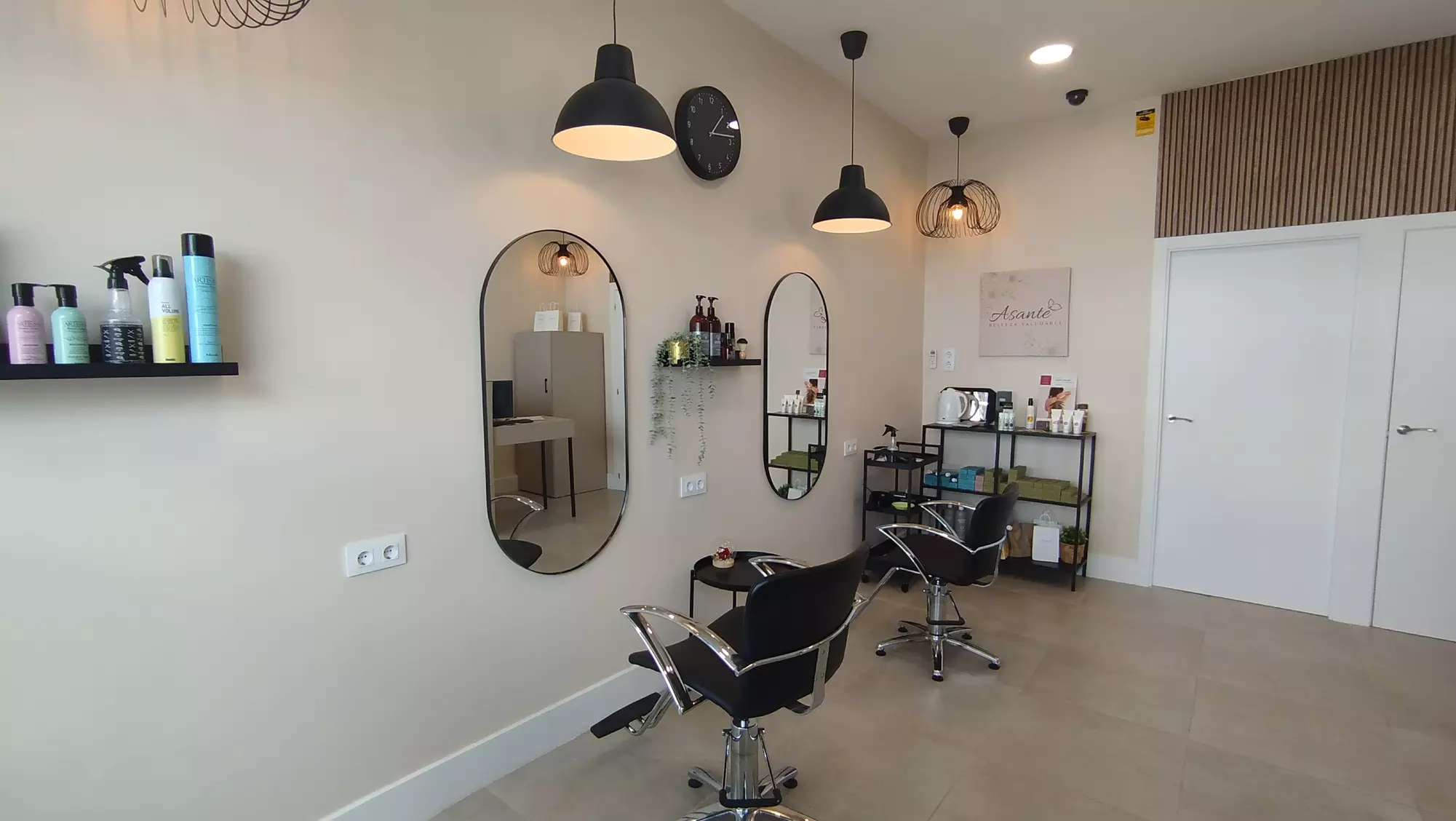 1 sesión de 45 minutos de masaje en cuerpo entero para una relajación total con hasta 33% de descuento - Second Medium