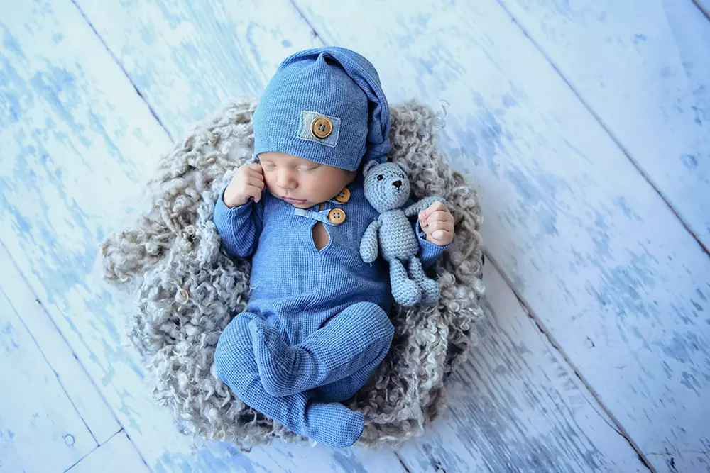 Capture Precious Newborn and Family Memories with Digital Images