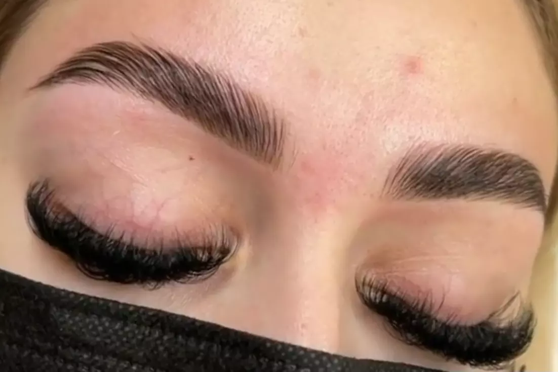 Discover The Luxury Ink's transformative eyebrow services, offering waxing, tinting, and lamination with up to 49% off - Second Medium