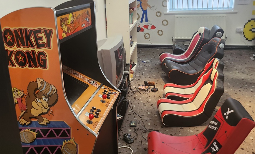 Image 1: Arcade at Retrooo arcade