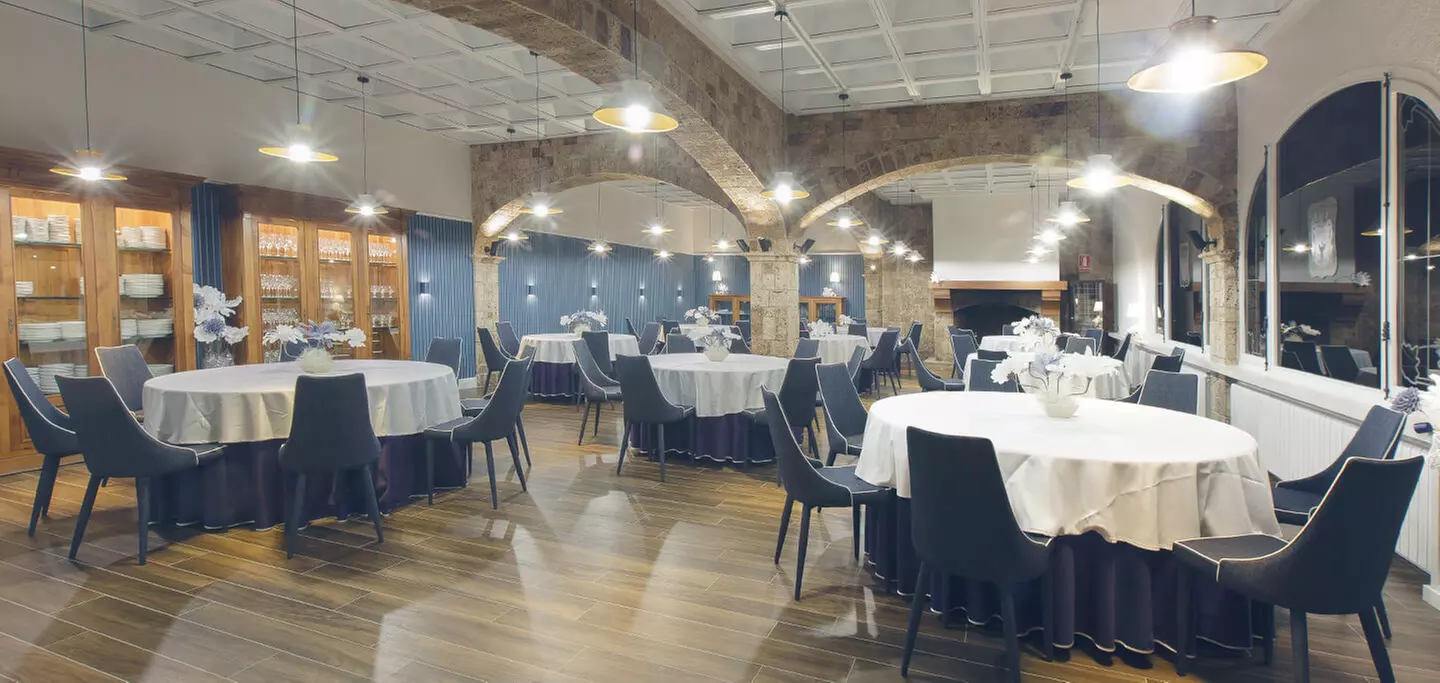 Visita de la bodega con cata de 3 vinos y maridaje