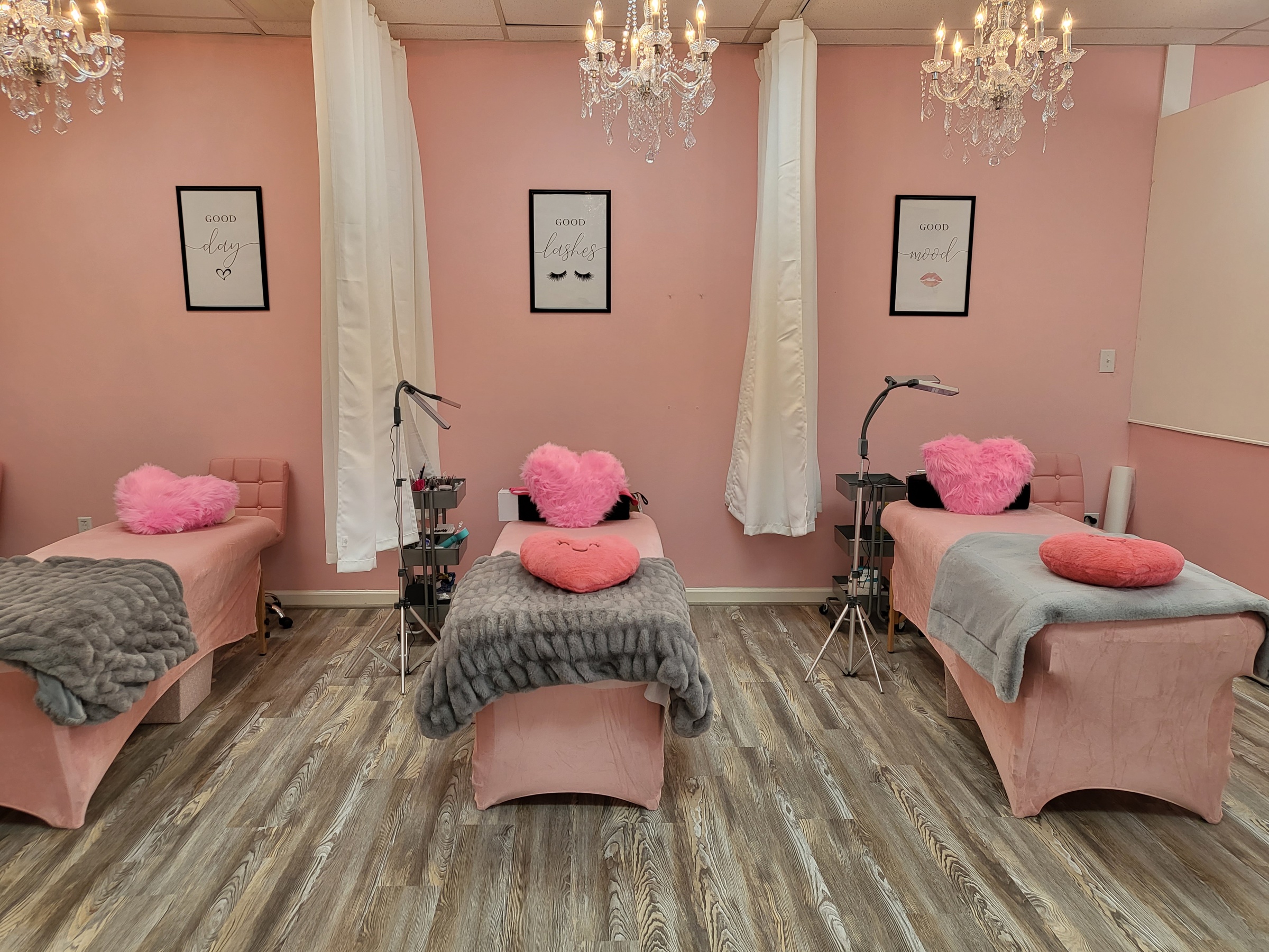 Up to 62% Off on False Eyelash Application at Supra Lash