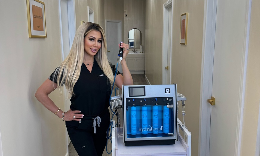 Image 8: Sculpt & Define with Non-Invasive EMS Zero Body Contouring