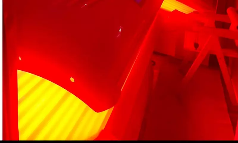 Choice of 1- , 3-, 5-, or 10-Red Light Therapy Sessions