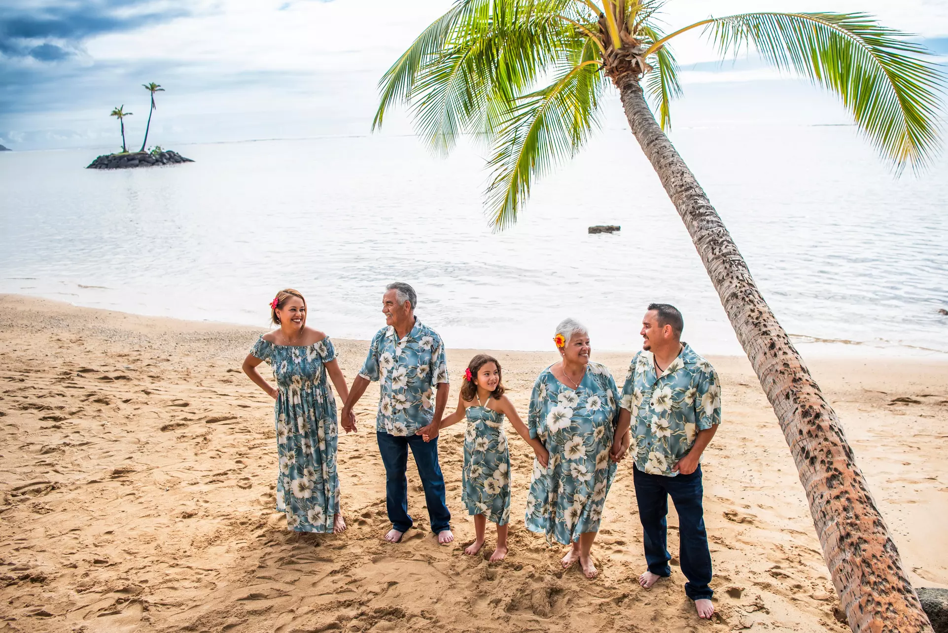 Up to 48% Off on Seasonal Photography at MW Oahu Photography