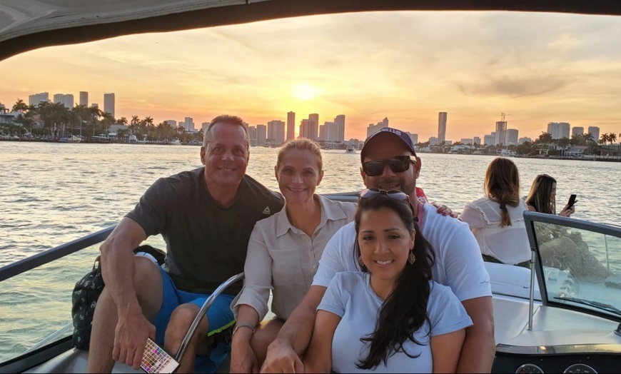 Image 5: Explore Miami's Waters with a 2  or 4 Hours Sea Ray 28'/31' or 32'/34' 