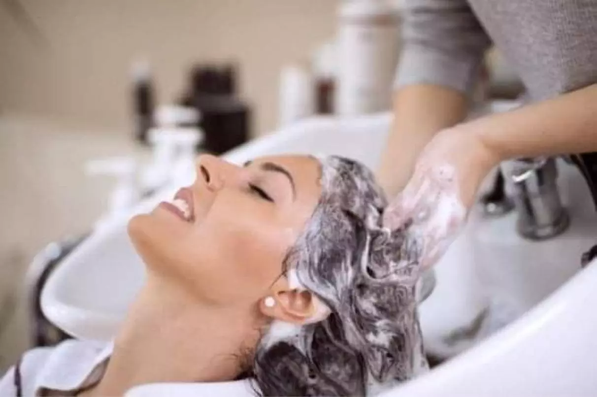 Experience Cob's Waxing Sugaring & Beauty Care: Deluxe Hair Wash Relaxation and Scalp Massage with up to 50% off - Primary Image