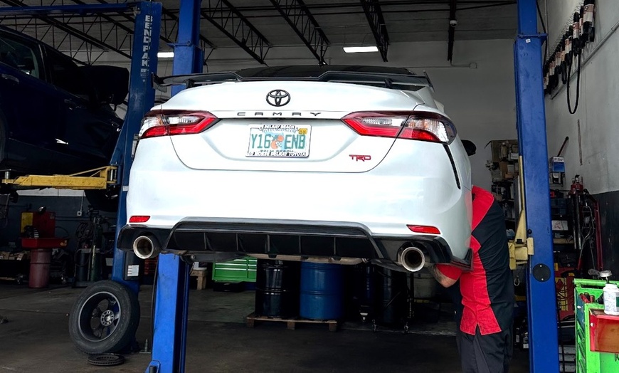 Image 2: Oil Change with Extras: Battery & Tire Check Combo