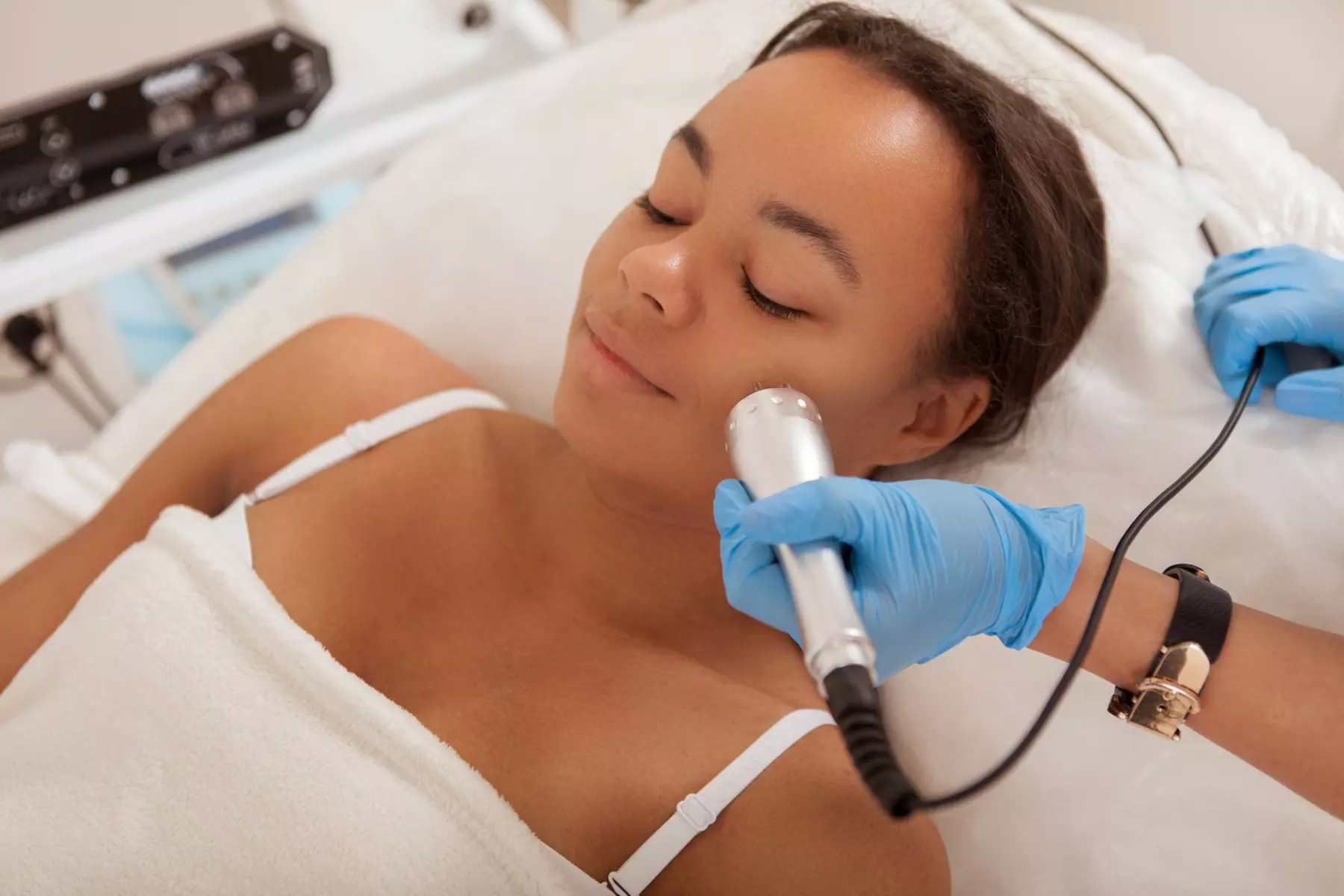 Up to 73% Off on Fat Reduction - Non-Branded at InstaSculpting Body Contour Center - Second Medium