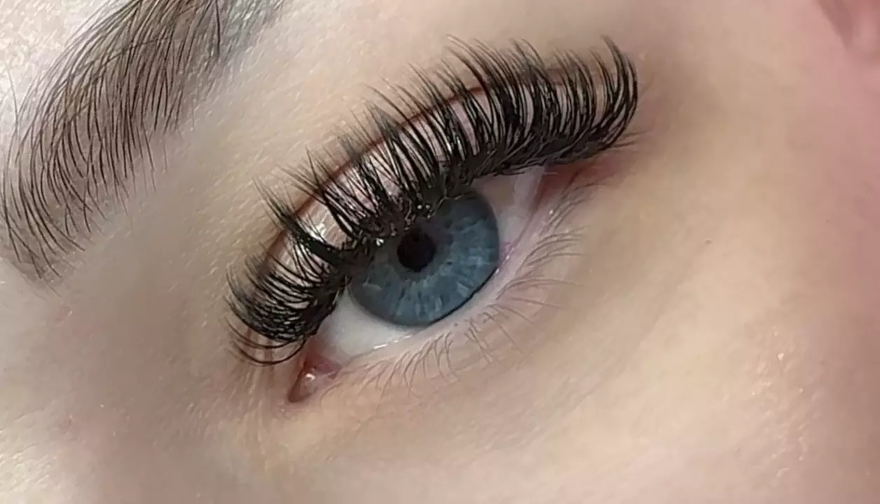Up to 30% Off on Eyelash Extensions at Jlsaesthetics - Second Medium