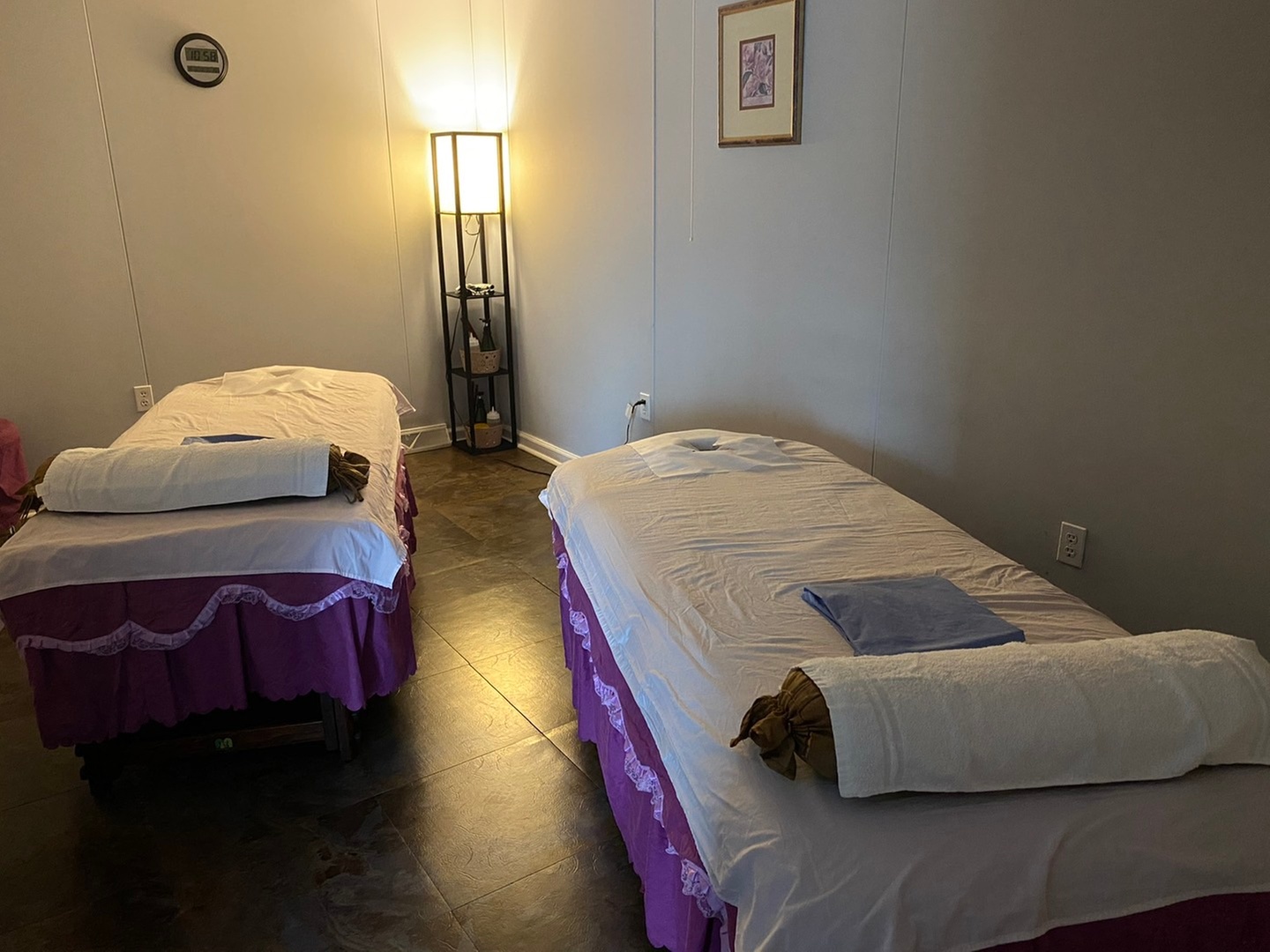 Enjoy 50-Minute Body Massage with Foot Reflexology!