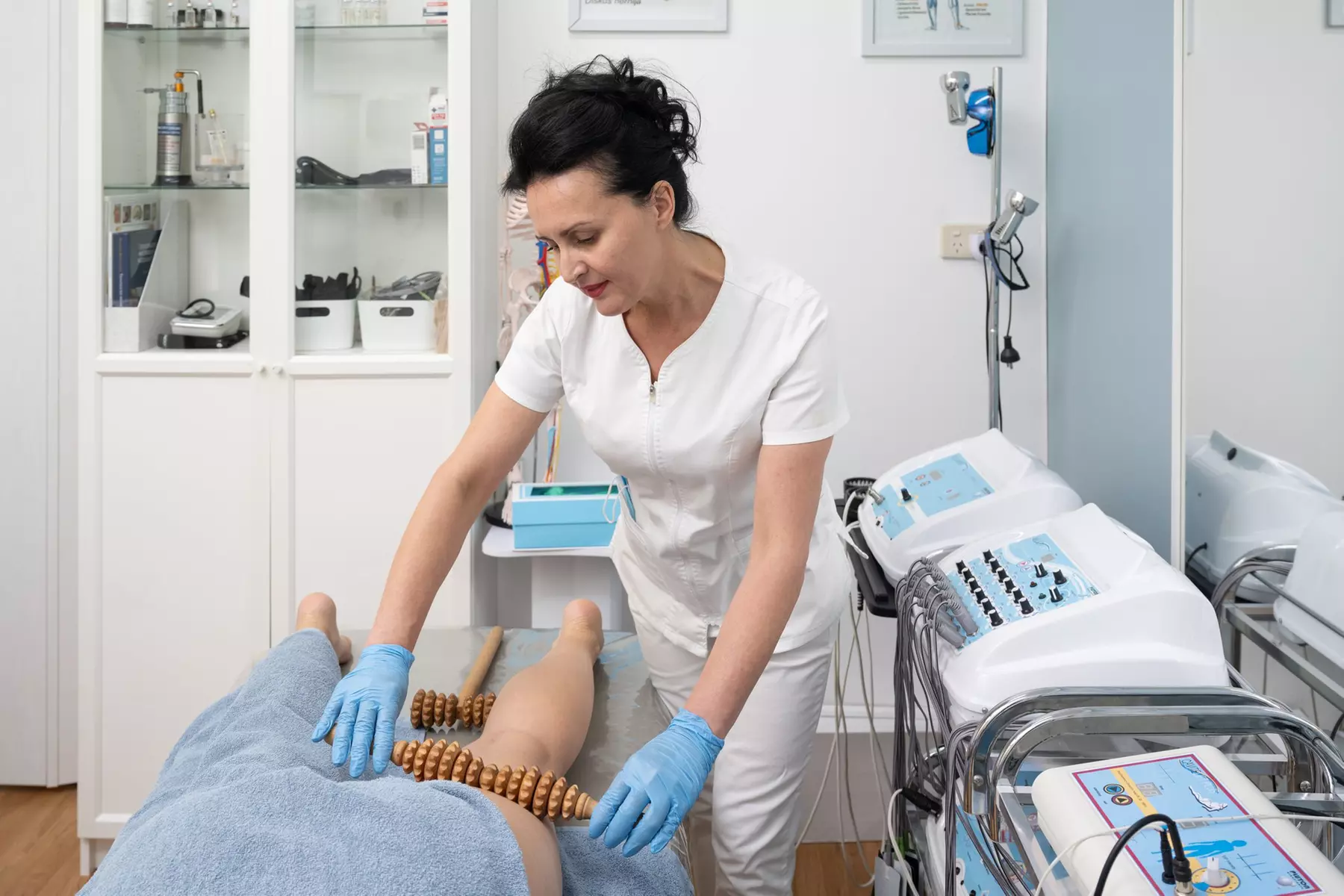 30 min Anti-cellulite Treatment at Golden Body Line