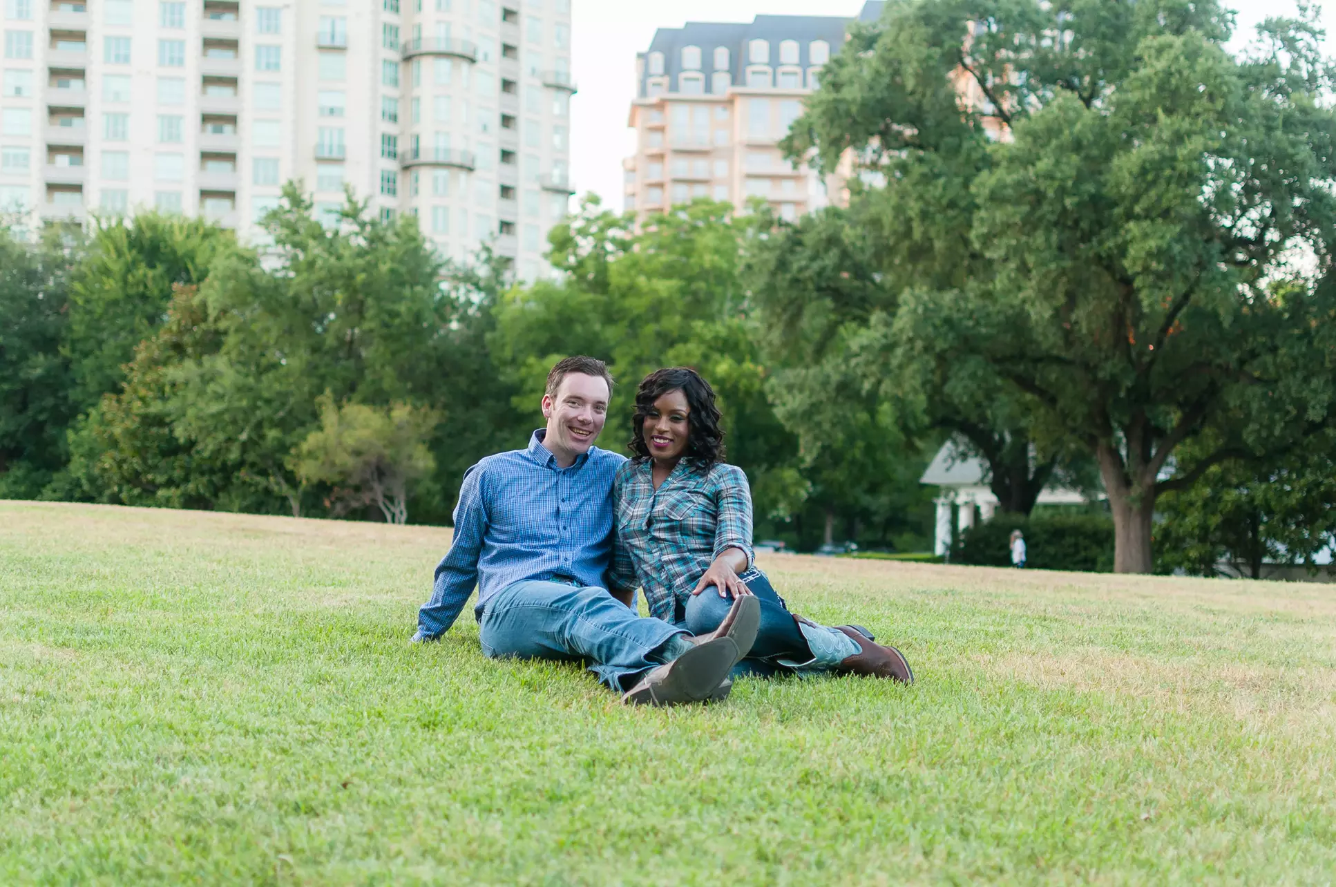 Explore Outdoor Beauty with a 30, or 60-Minute Outdoor Photo Session