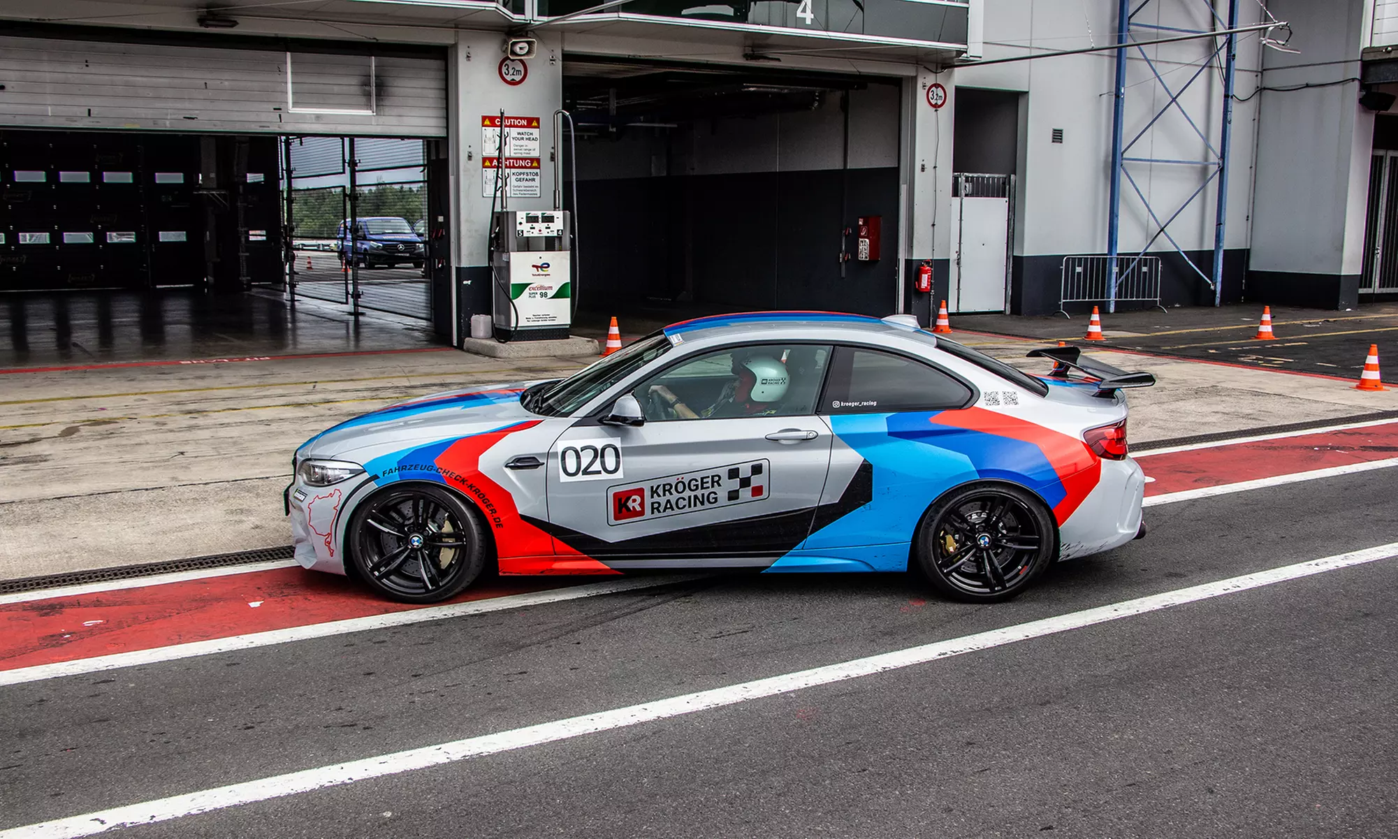 3–5 Runden im BMW oder Porsche zum Selber fahren