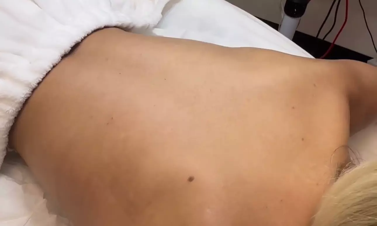 Up to 47% Off on Back Facial at Nefertiti spa