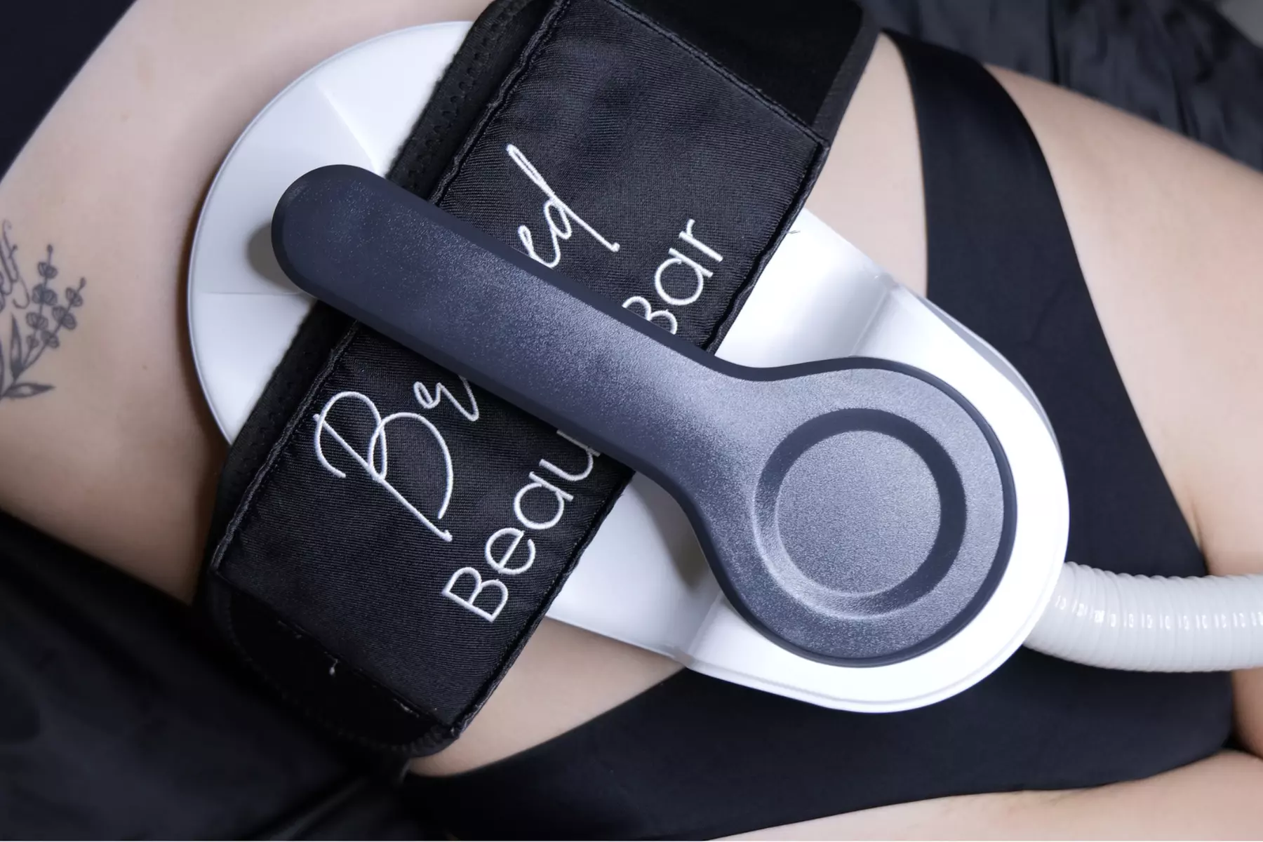 Discover Bronzed Beauty Bar's EmSculpt Neo sessions, sculpting arms, buttocks, or abs with up to 50% off