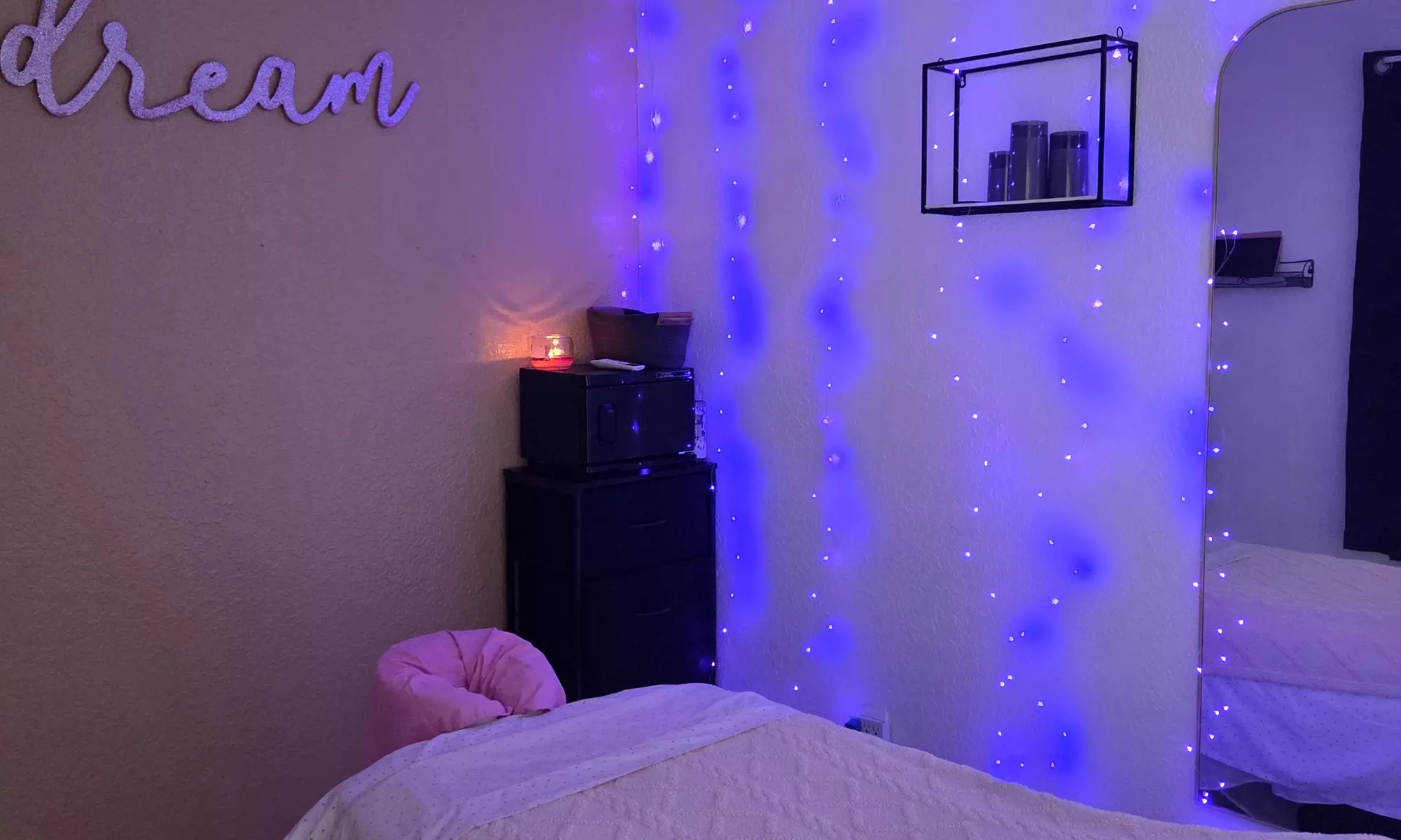 60 or 90 Minute Couples or Fusion Massage w/ Hot Towels and Hot stones