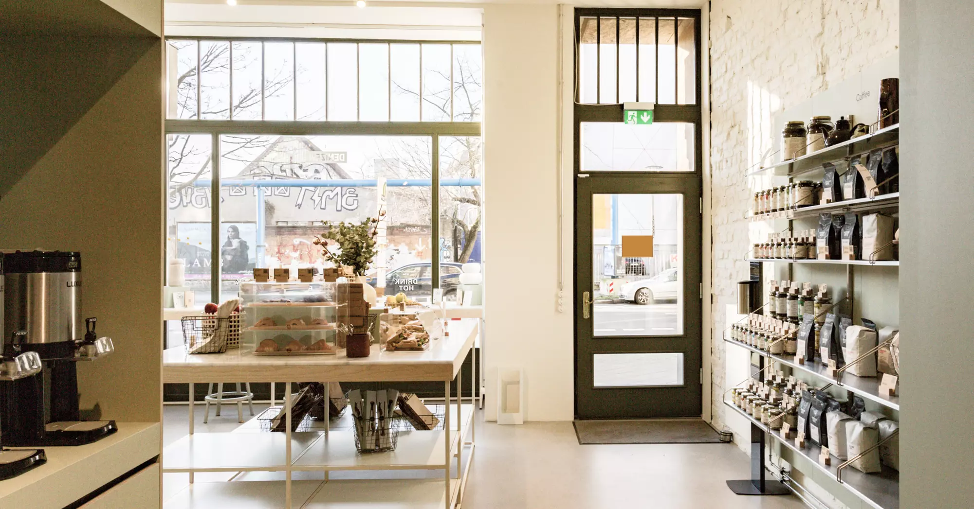 Bis zu 66% Rabatt auf den Arbeitsplatzvermietung bei Denizen House - Second Medium