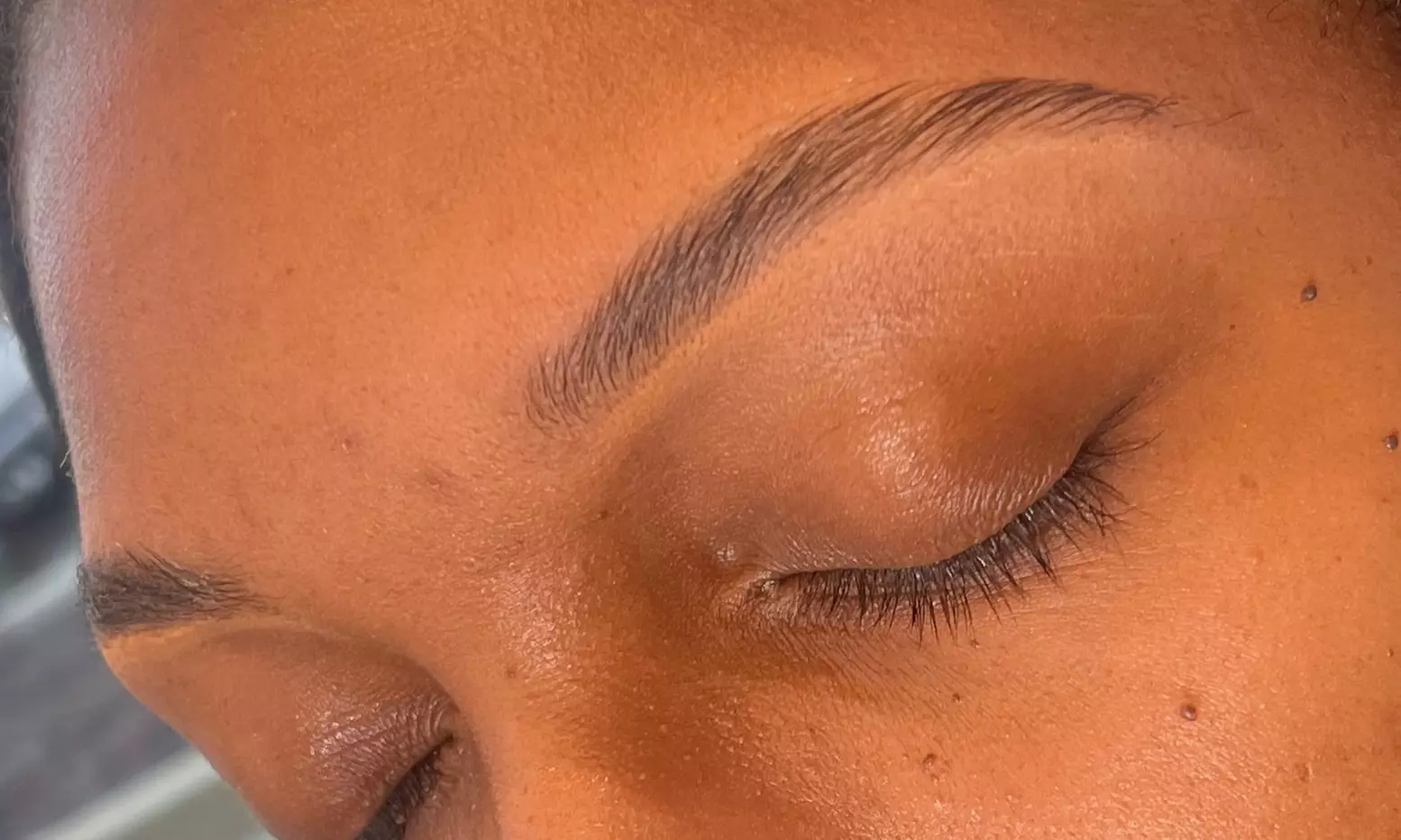 Up to 50% Off on Eyebrow Waxing at Parris The Esti - Second Medium