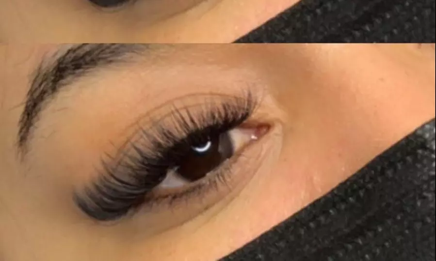 Up to 30% Off on Eyelash Extensions at Dluxe Aesthetics - Second Medium