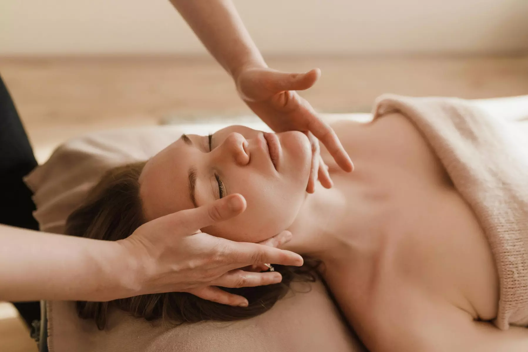 60-Minute Deep Tissue Massage Experience