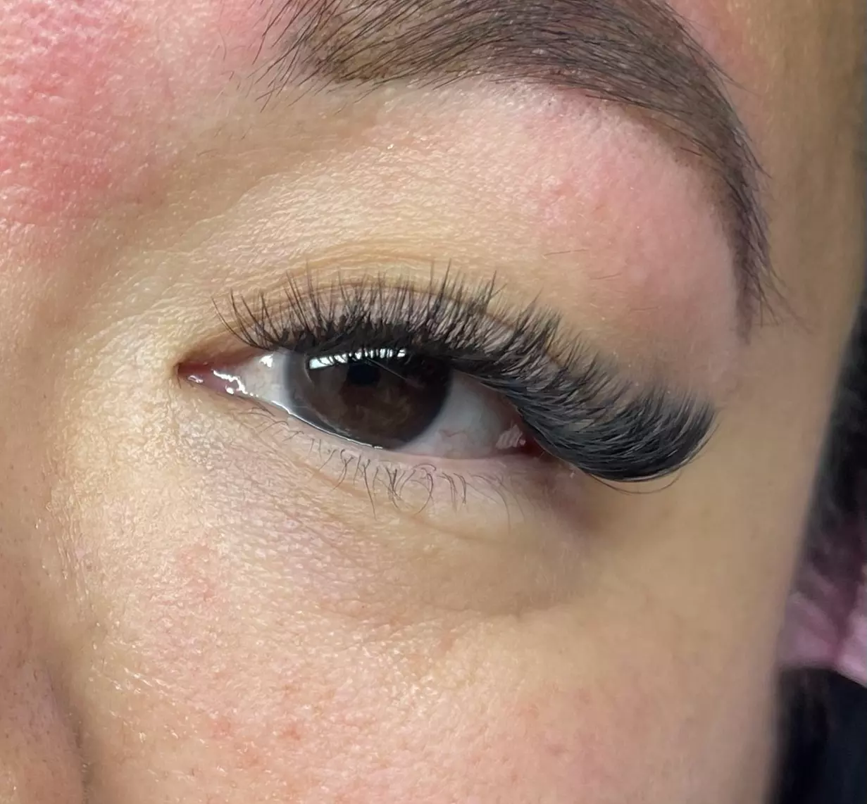 Get a Natural Pop/Natural Volume Eyelash Extension or Eyebrow Wax & Tint at RyiRyiLash (Up to 56% Off)
