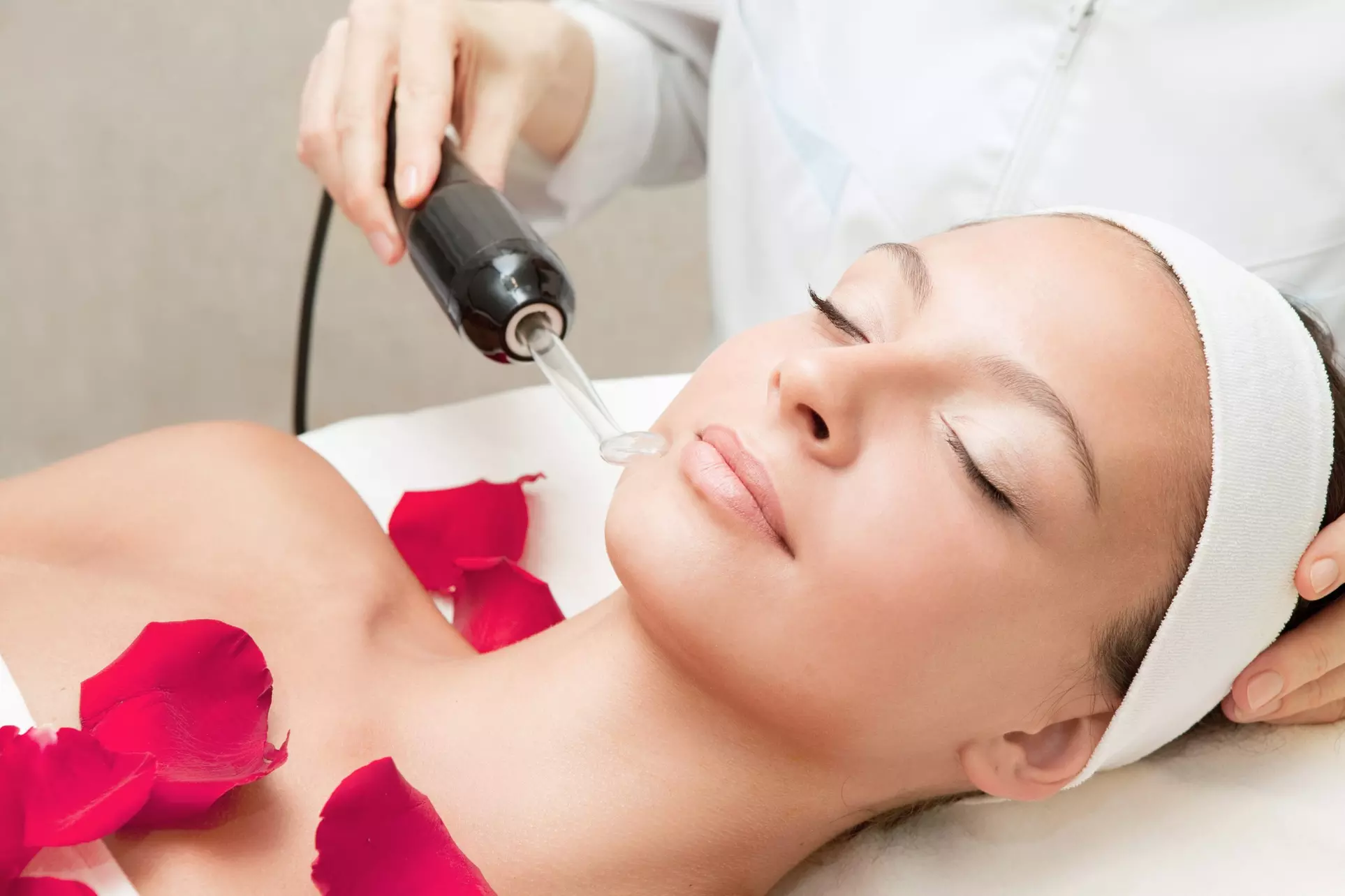 Up to 56% Off on Facial  at Steven Camón studio - Primary Image
