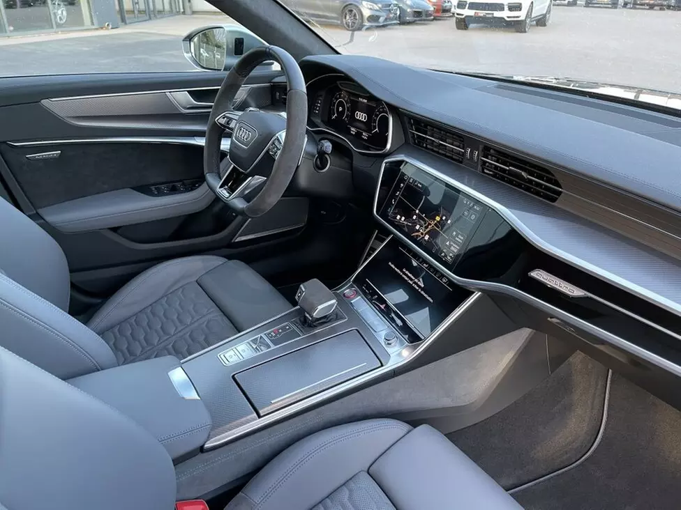 Nettoyage en intérieur chez Multi Marque Auto Venissieux - Primary Image