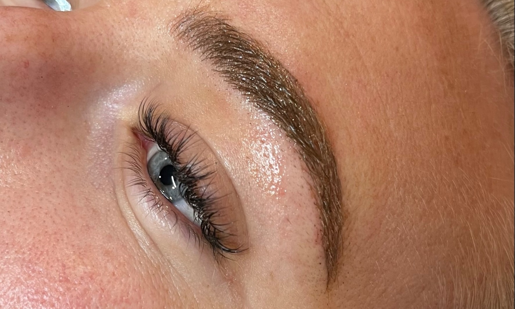 Up to 30% Off on Eyelash Extensions at MadLash