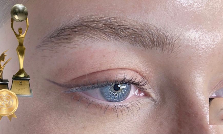 Image 1: Face-Framing Brows: Expert Shaping for Flattering Arches