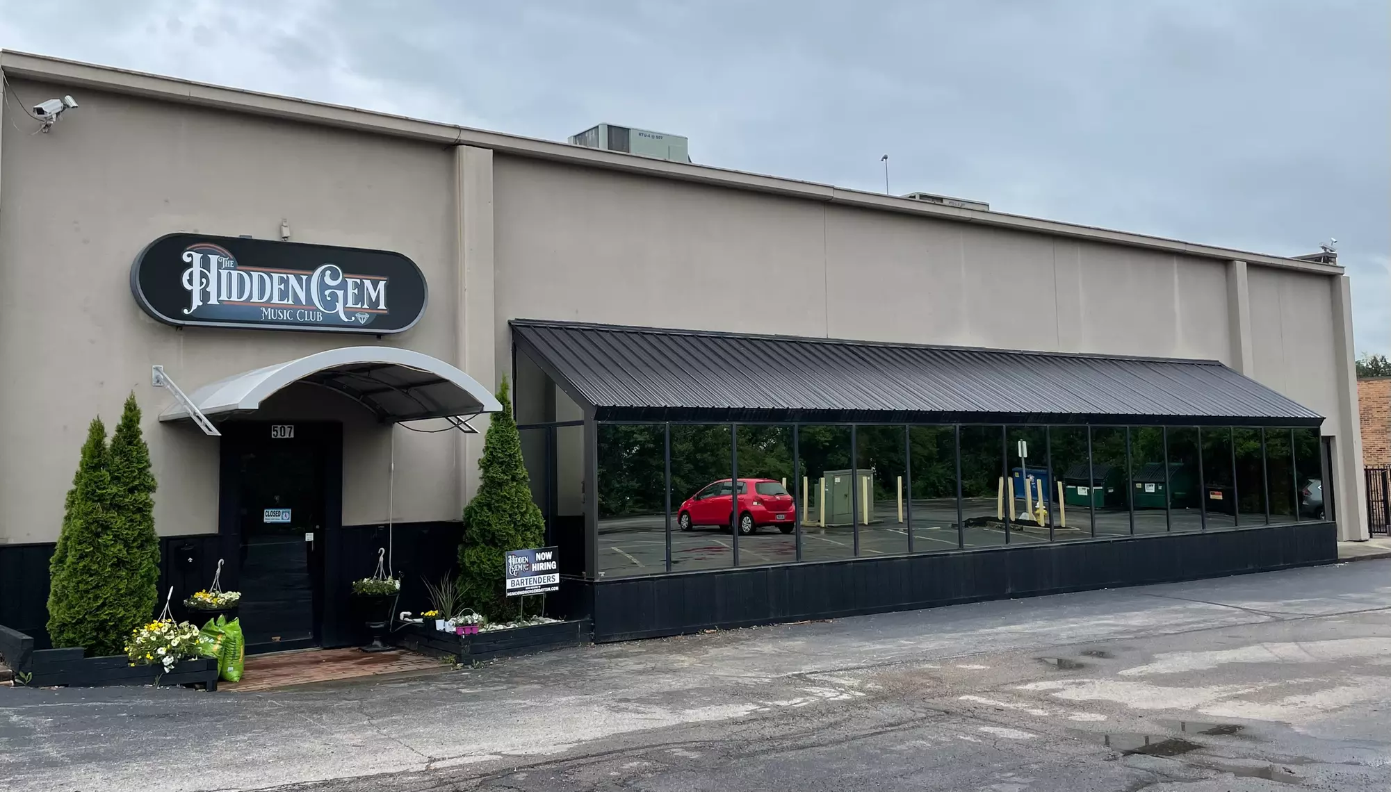 Up to 60% Off on Live Music at The Hidden Gem Music Club - Second Medium