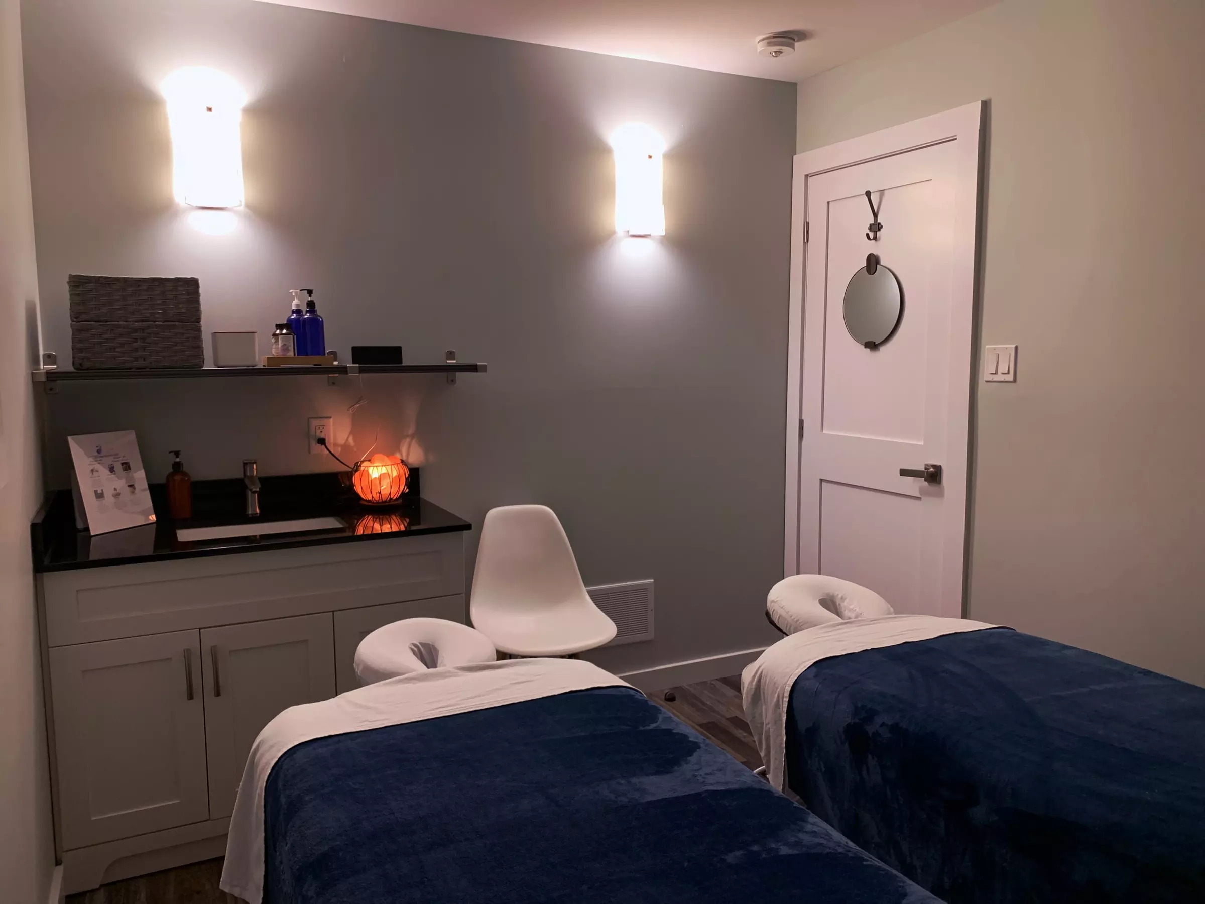 Up to 40% Off on Couples Massage at Refresh Massage - Primary Image