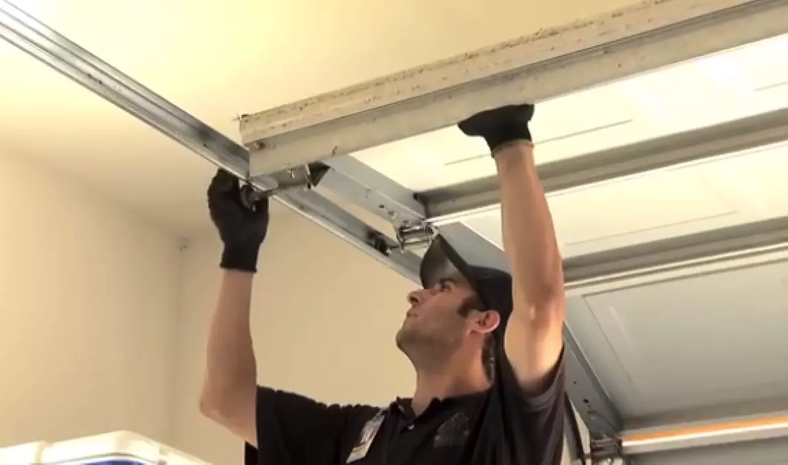 Garage Door Overhaul, Tune & Safety Inspection Services