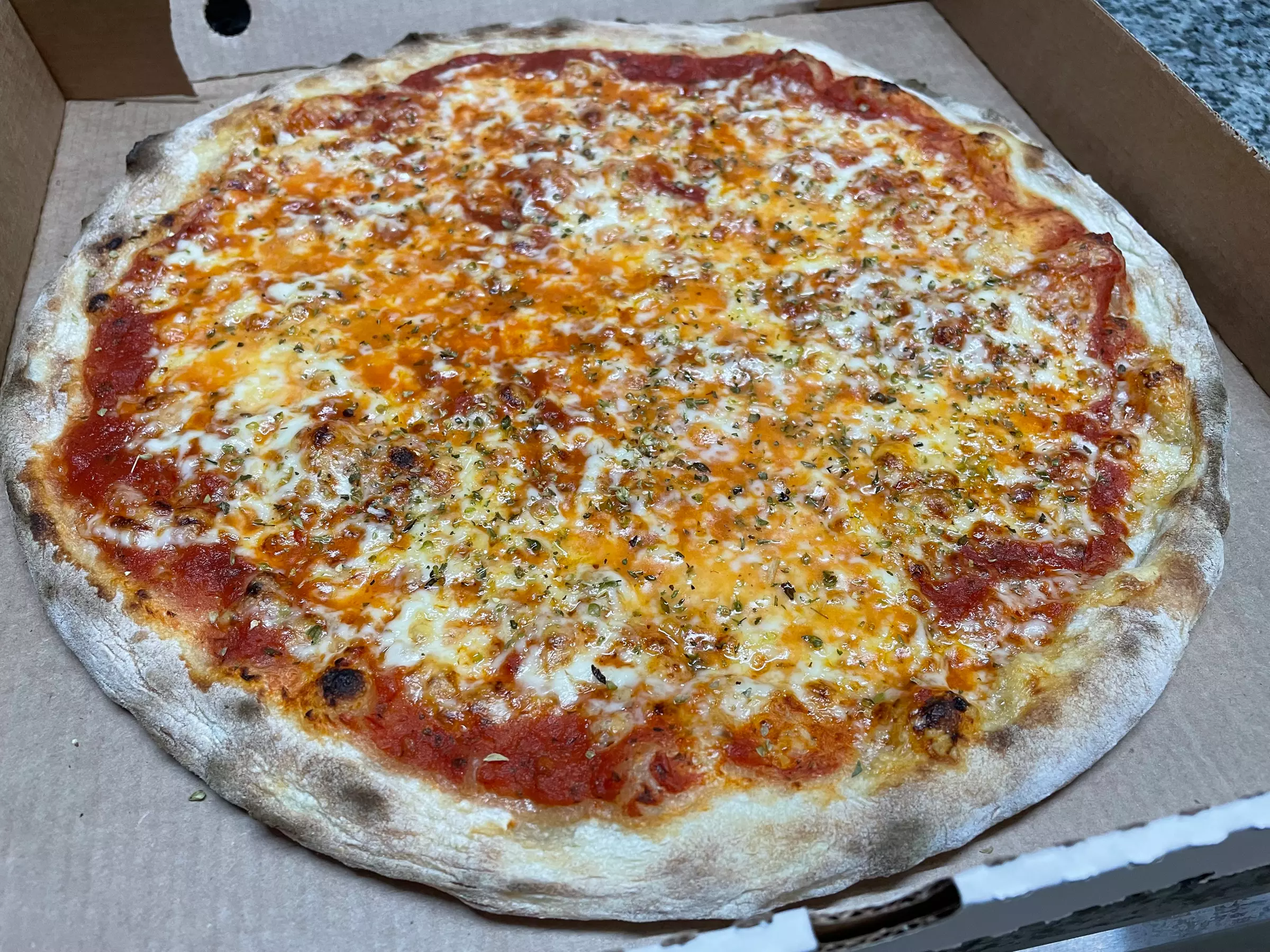 Ein Fest für den Gaumen: All-you-can-eat Steinofen Pizza