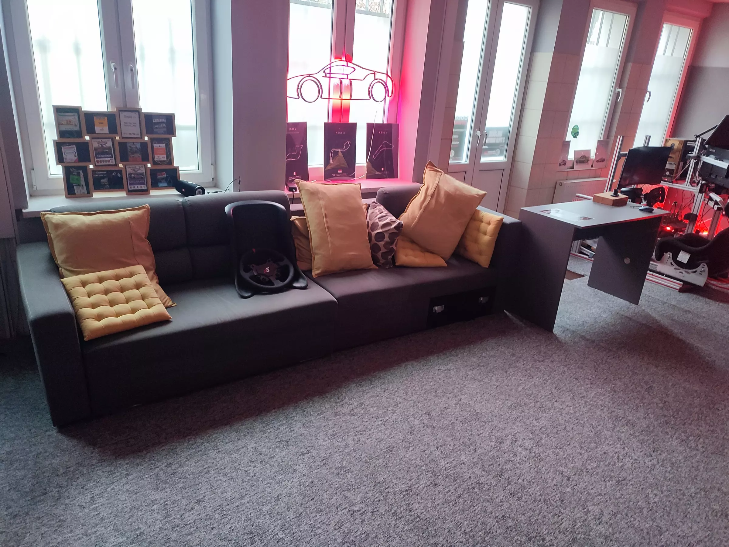 Emocjonujące symulatory jazdy samochodem