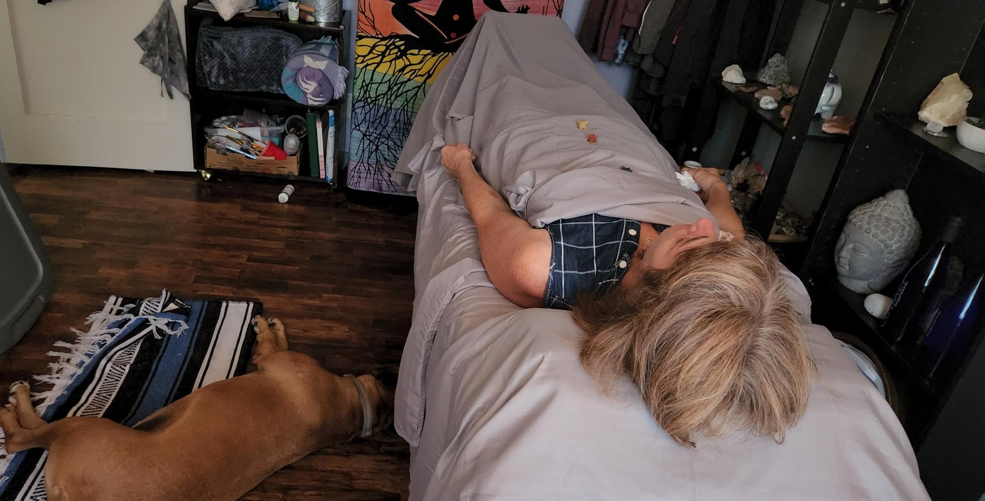 Relax with Reiki and Ionic Foot Baths for a Fresh Start