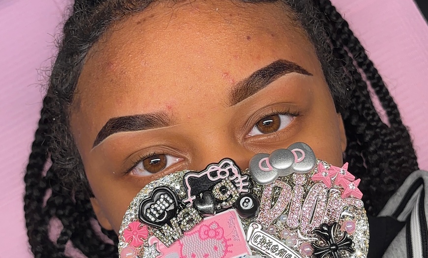 Image 4: Up to 64% Off on Eyelash Extensions at MINKOA Beauty