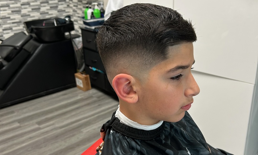 Image 4: Expert Cuts Awaits: Detailed Men's Haircuts at Hair Flow by Erika 