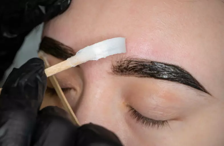 Perfect Brows with Sculpting, Waxing, Tinting and Lamination