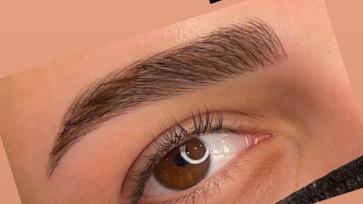 3D Microblading Session for Both Eyebrows