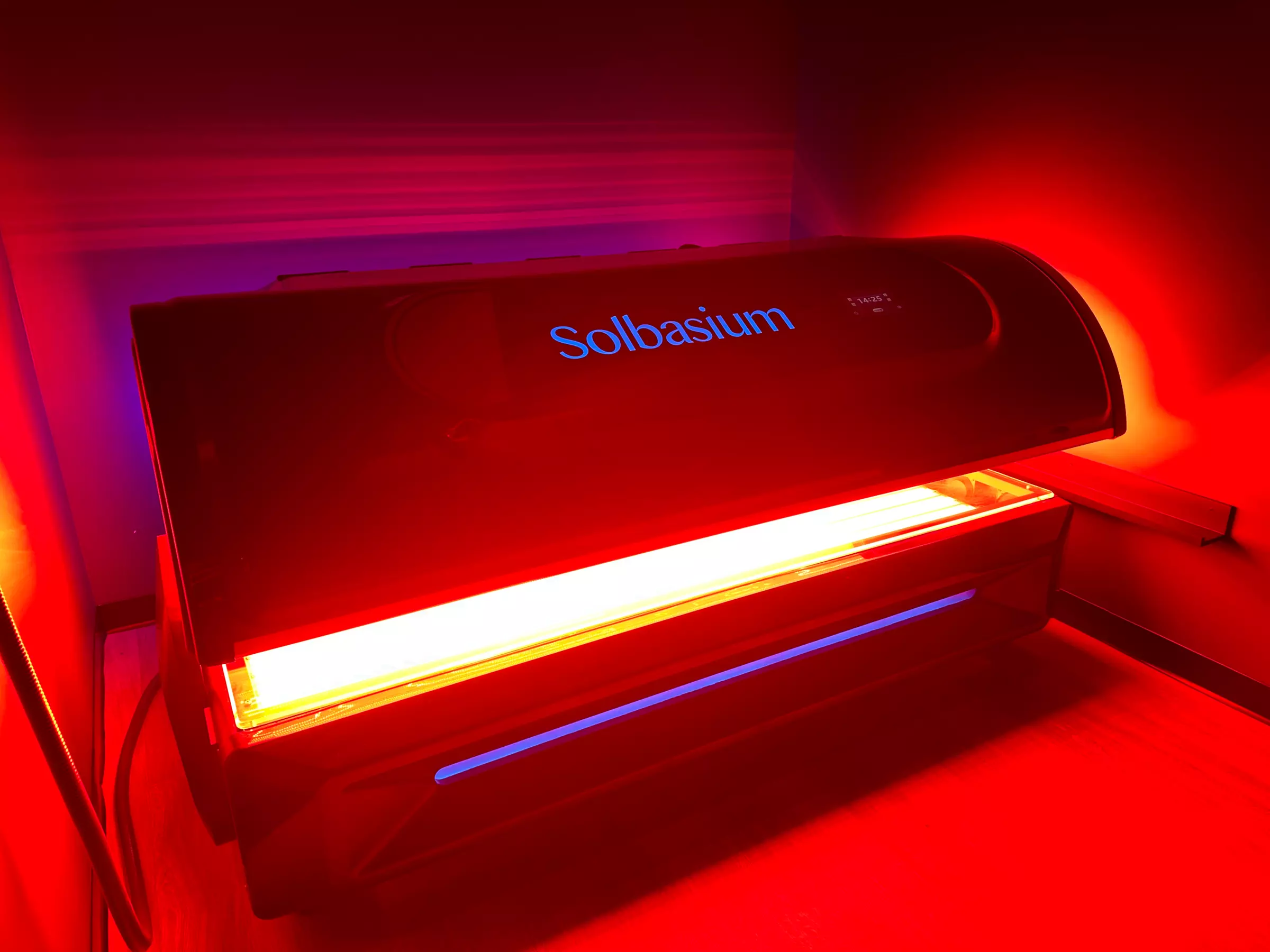 Experience Whole Body Cryo and Red Light Therapy Sessions
